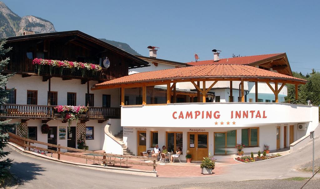 Camping Inntal Wiesing Pokoj fotografie